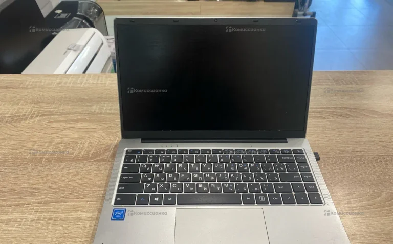 Ноутбук  frbby v10