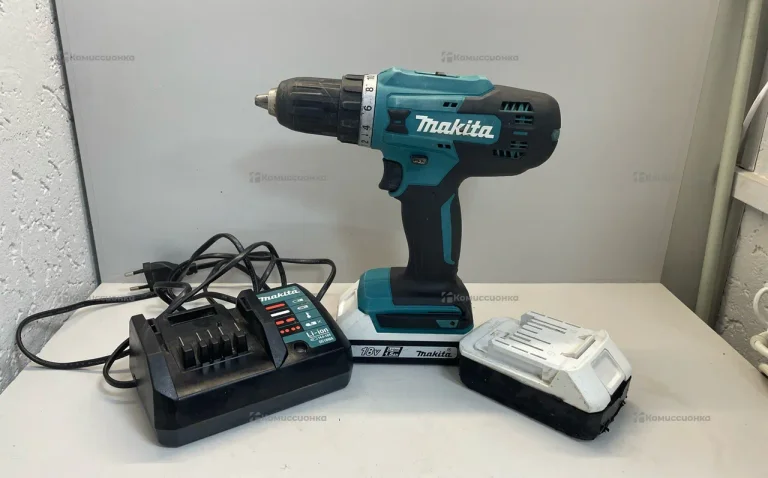 дрель шуруповерт Makita df488d