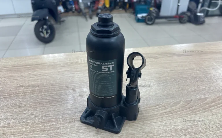 Домкрат AV-073105 5 тонн