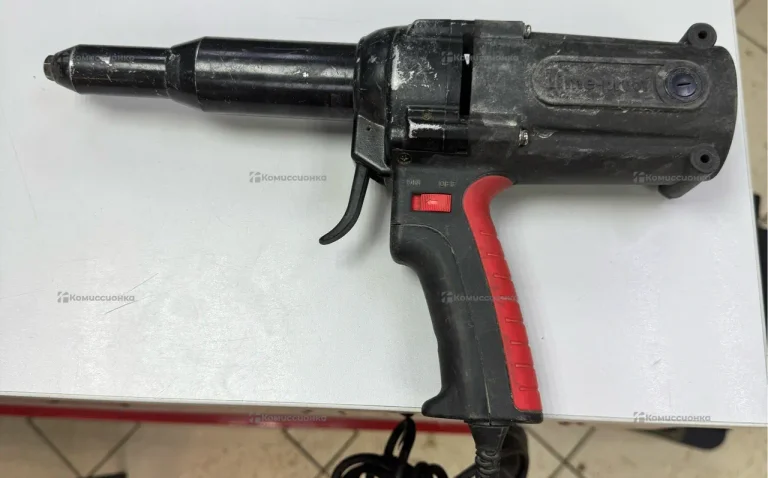 Заклёпочник Time-Proof TAC700A