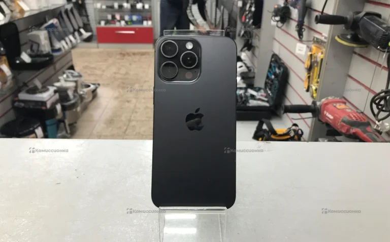 Apple iPhone 15 Pro Max 8/256 ГБ E-Sim