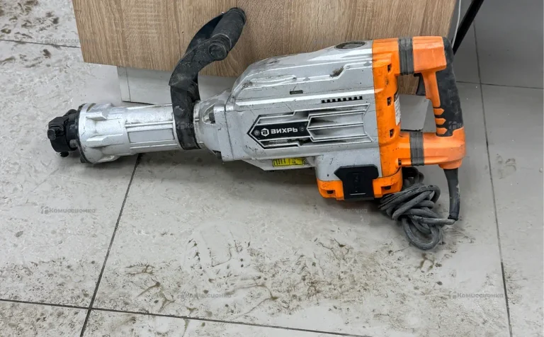 Отбойный молоток Вихрь ОМ-1750Э