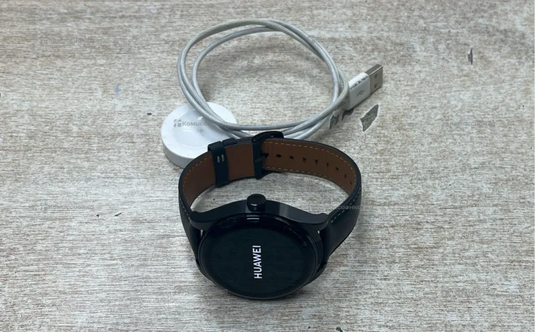 Часы Huawei Watch Buds