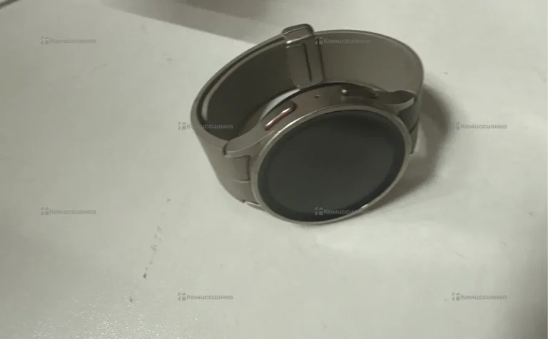 Часы  Samsung Galaxy Watch 5 Pro
