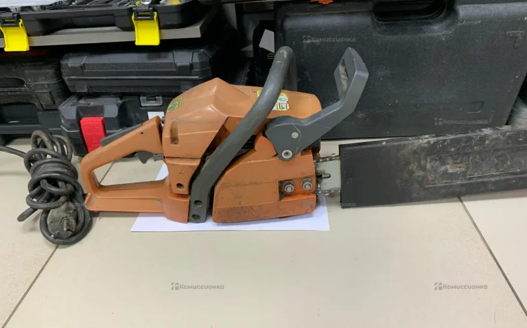 Бензопила Husquarna 142