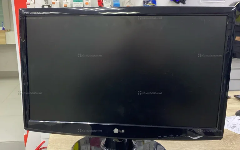 Монитор LG Flatron W2243S