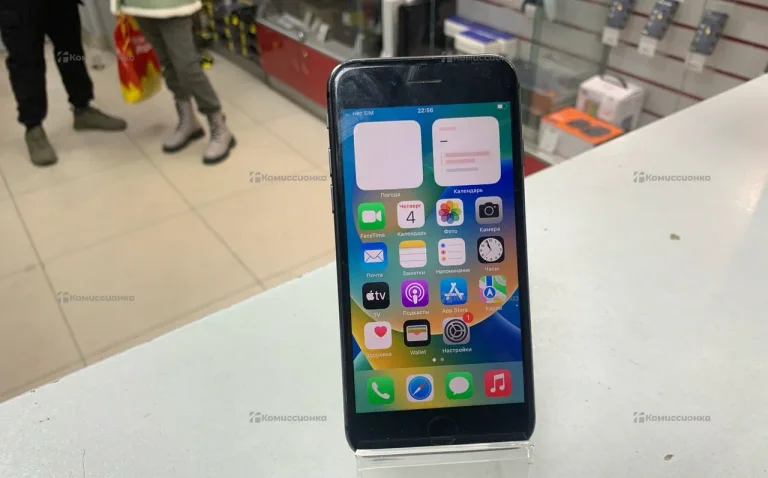 Apple iPhone 8 2/64 ГБ