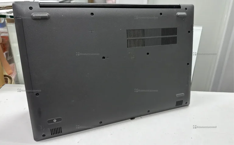 Ноутбук  Lenovo 81DC