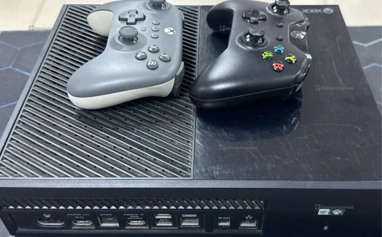 Приставка Xbox One 500Gb