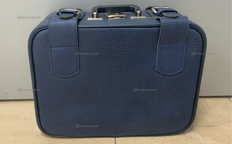 Чемодан кожаный