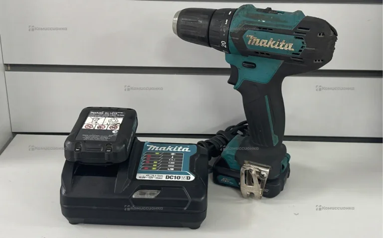 Дрель-Шуруповерт Makita DF333D