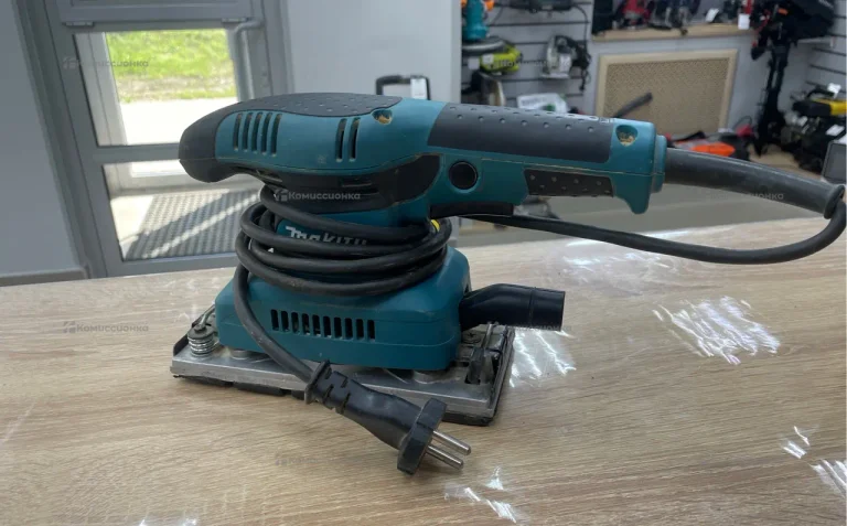 Плоскошлифовальная машина Makita BO3710