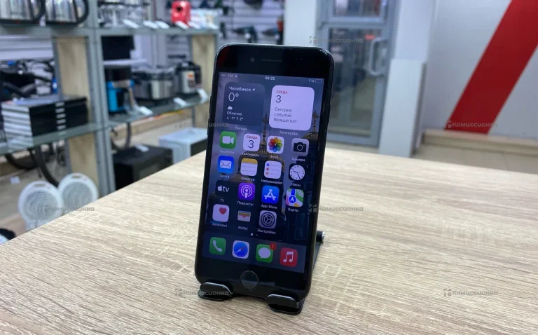 Apple iPhone 7 2/32 ГБ