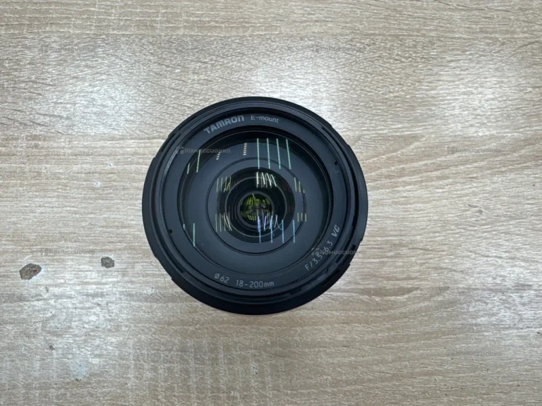 Объектив TAMRON AF 18-200mm f/3.5-6.3 Di III VC SO