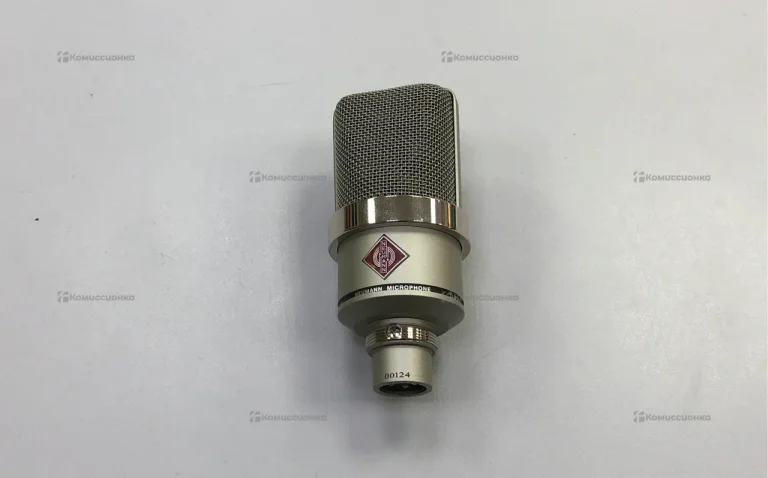 Студийный микрофон Neumann TLM 102