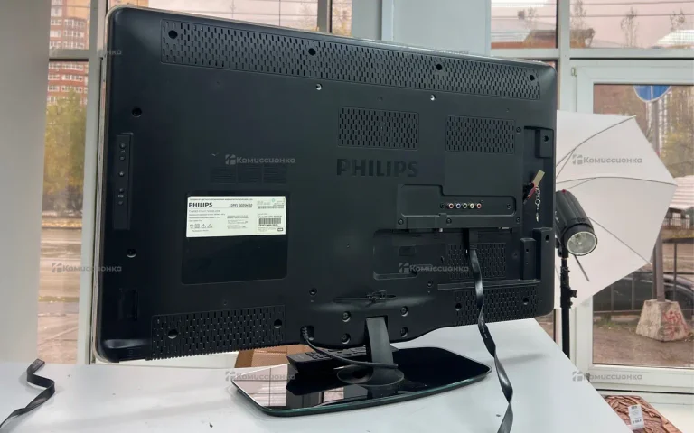 Телевизор Philips 32PFL6605H