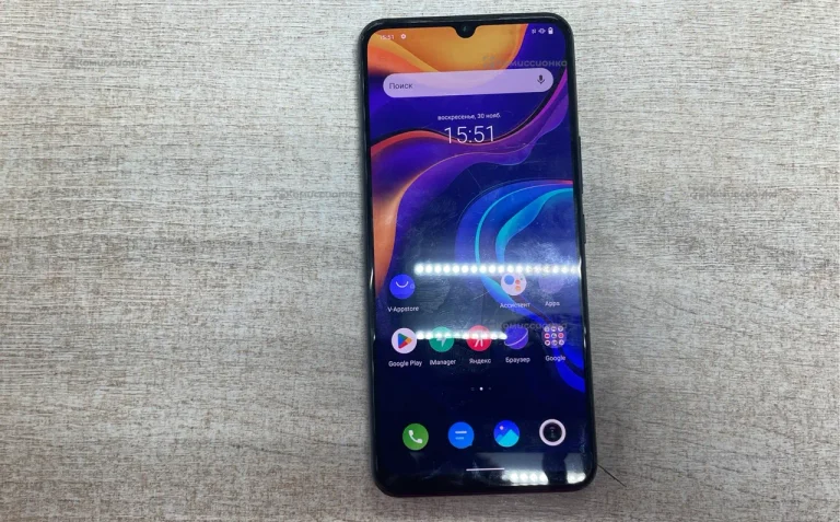 Vivo V20 2021 8/128 ГБ