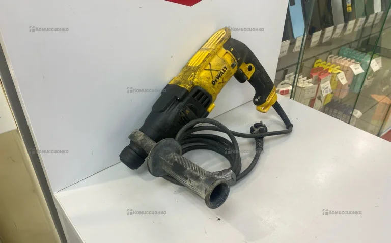 Перфоратор D25133K-KS