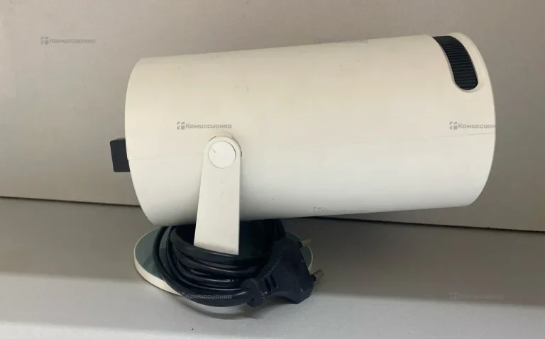 Проектор LCD Projector