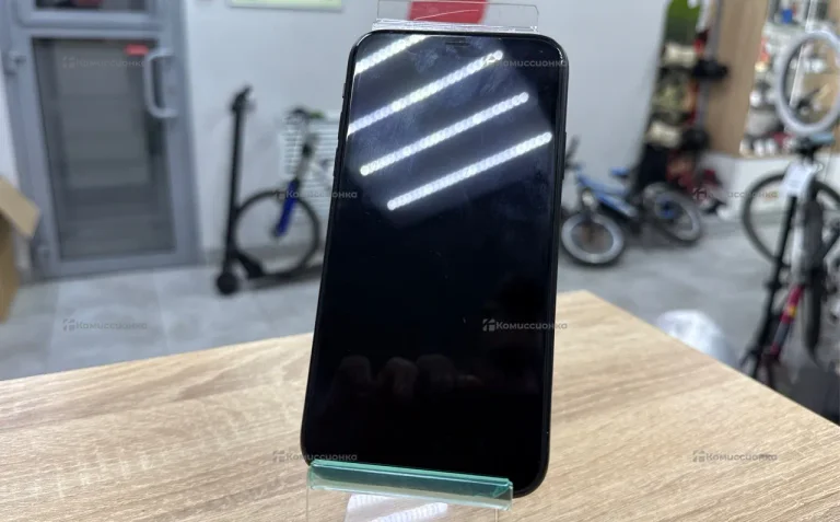 Apple iPhone Xr 64ГБ