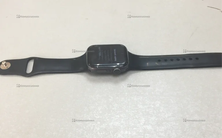 Часы Apple Watch 4 44mm