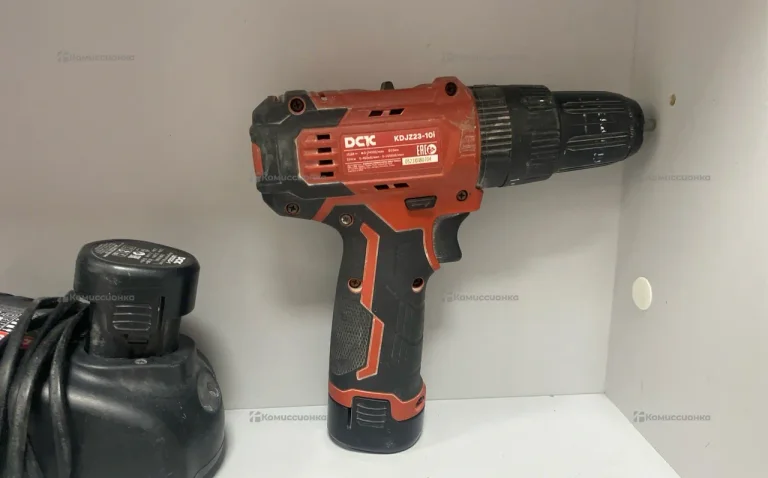 Шуруповерт DCK KDJZ23-10