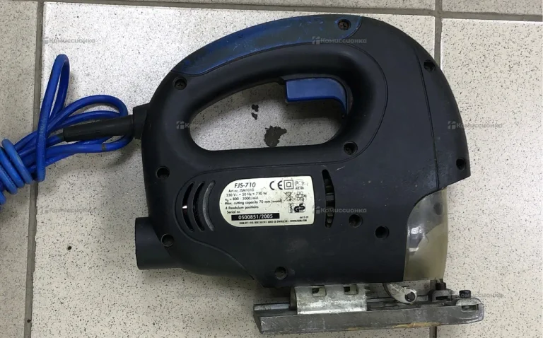 Электролобзик Ferm FJS-710