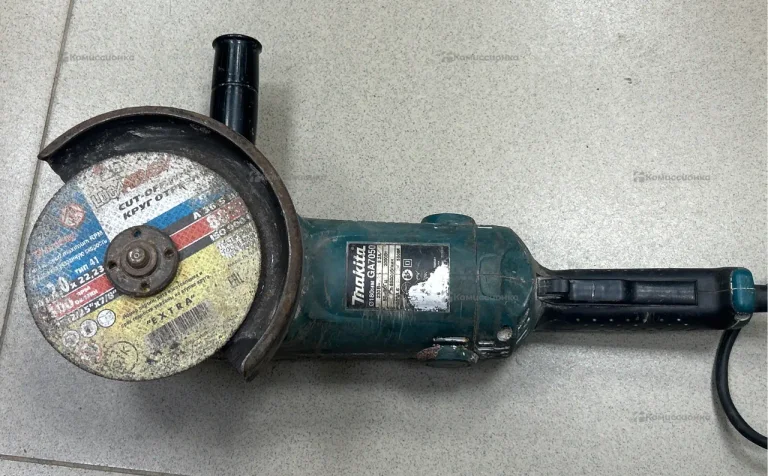 УШМ makita GA7050