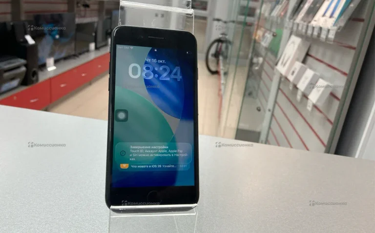 Apple iPhone SE (2020) 3/64 ГБ