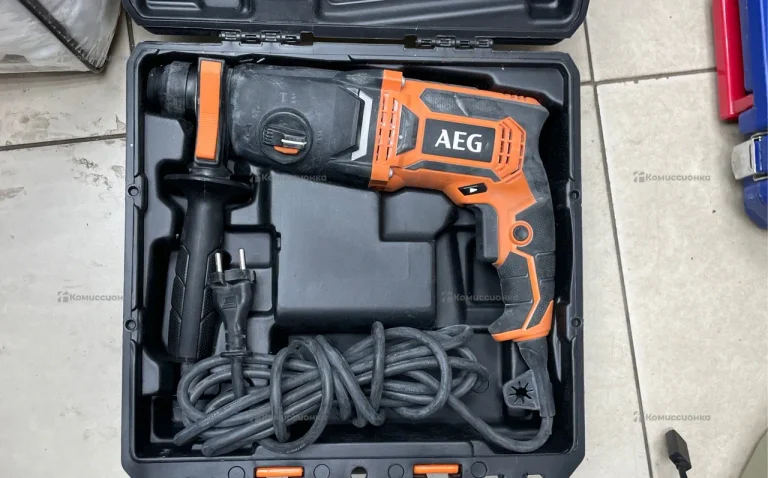 Перфоратор AEG KH 24 IE