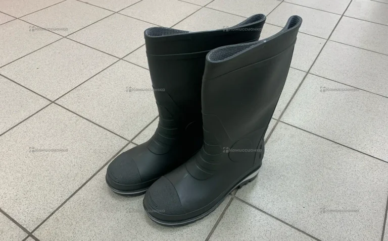 Резиновы сапоги железный нос 43р