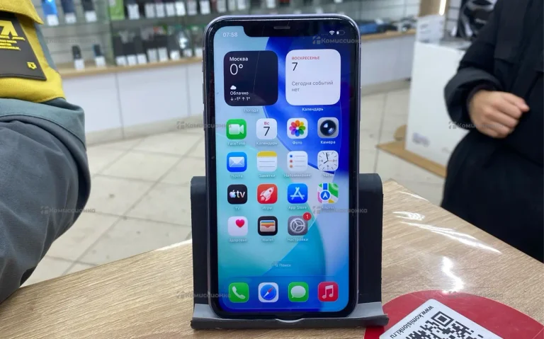 Apple iPhone 11 4/64 ГБ