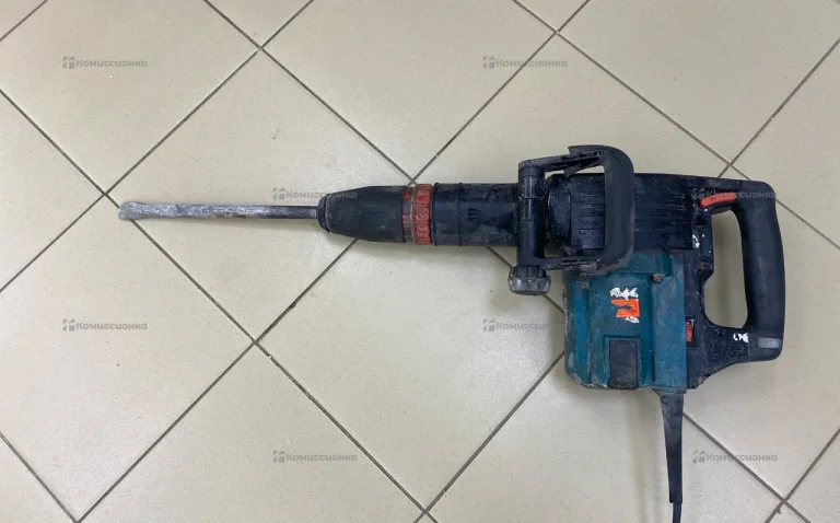 Отбойный молоток makita HM1202C