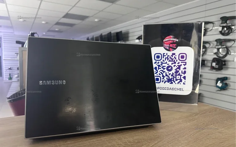 Ноутбук  Samsung NP300V4A