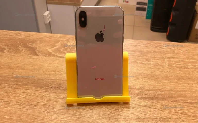 Apple iPhone X 3/64 ГБ