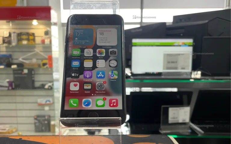 Apple iPhone 7 32 ГБ