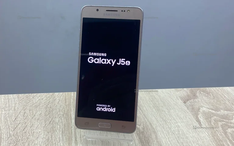 Samsung  Galaxy J5 (2016) SM-J510F/DS 2/16 ГБ