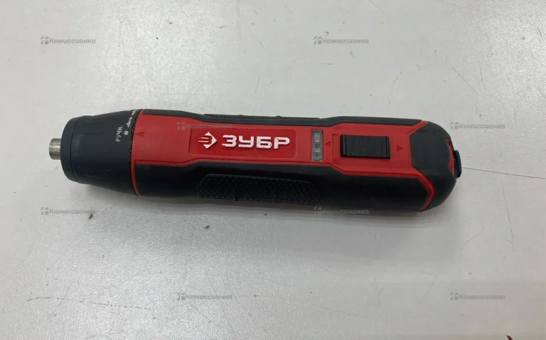 Аккумуляторная отвертка ЗУБР 30-4