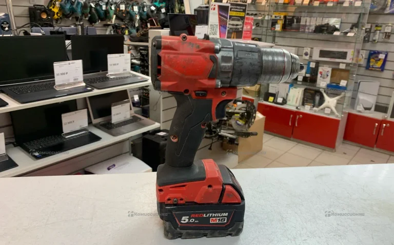 Шуруповерт Milwaukee M18
