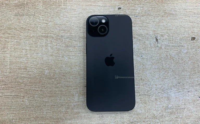 Apple iPhone 15 6/128 ГБ