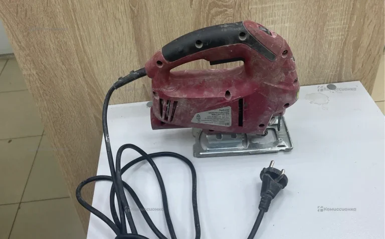 Лобзик redverg 710-80