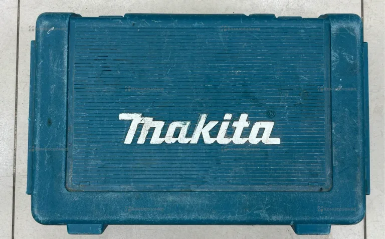 2акб+зарядная станция Makita DC18SD