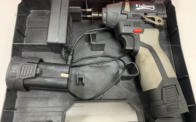 Шуруповерт Flamong