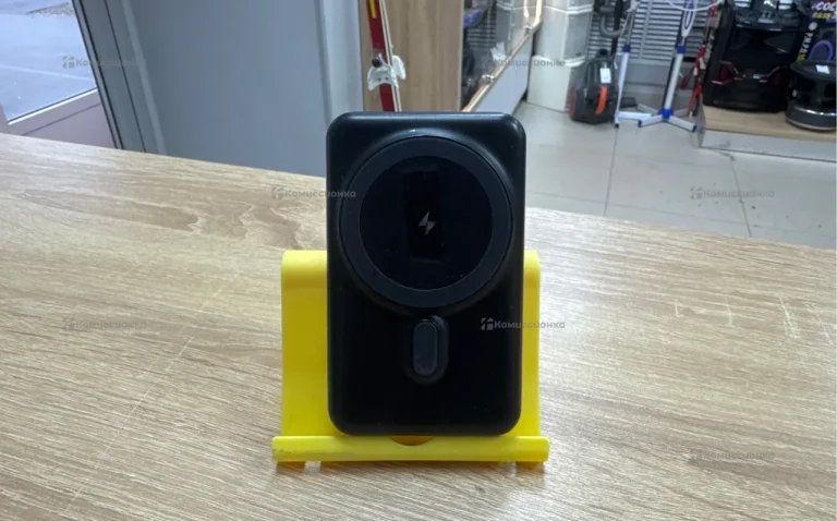 Power Bank  с беспроводной зарядкой