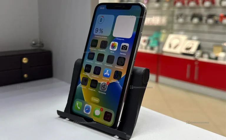 Apple iPhone X 3/64 ГБ