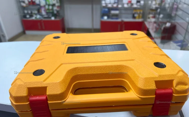 шуруповерт Dewalt 48V