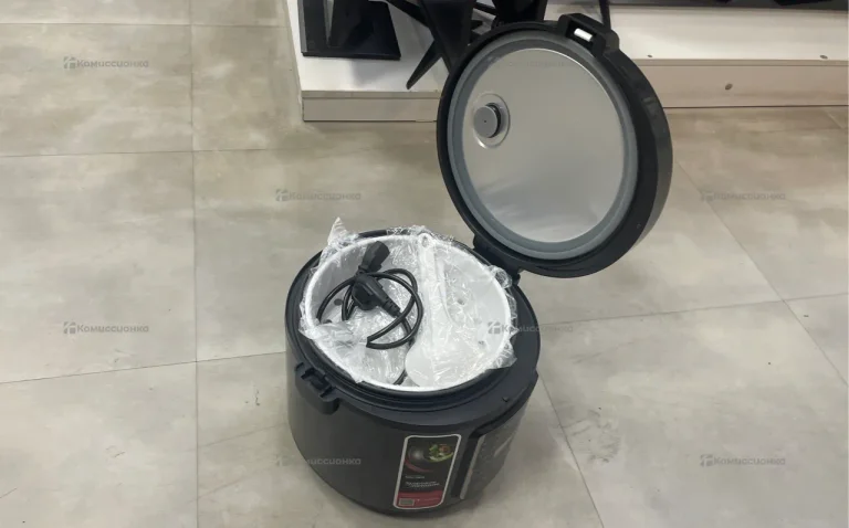 Мультиварка REDMOND m52