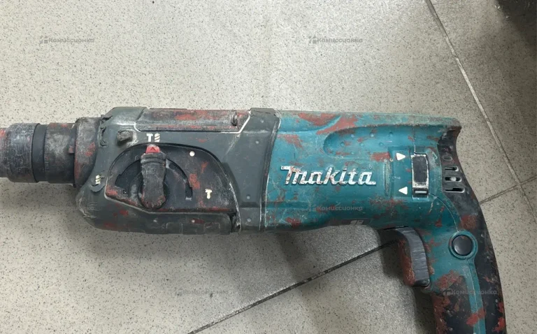 Перфоратор makita HR2470