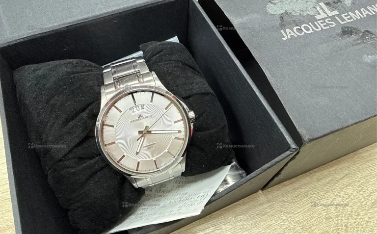 Часы  Jacies lemans
