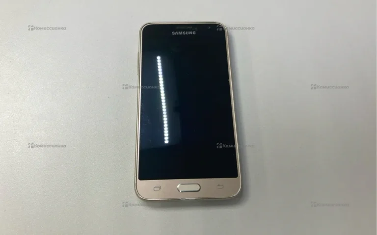 Samsung Galaxy J3 (2016) SM-J320F/DS 8Gb
